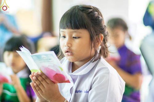 ภาพ No.104892:วันรวมพลังเด็กดี V-star ผู้นำฟื้นฟูศีลธรรมโลก จังหวัดกำแพงเพชร ณ ศูนย์ปฏิบัติธรรมกำแพงเพชร ในอุปถัมภ์พระพรหมวชิรปัญญาจารย์ วันที่ 22 ธันวาคม พ.ศ. 2566