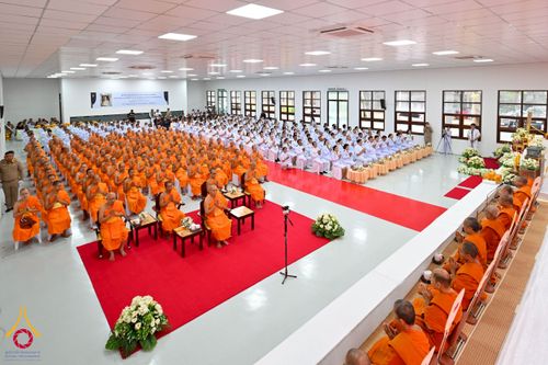 ภาพ No.262472:วันที่ 30 ตุลาคม พ.ศ. 2568 พสกนิกรอำเภอคลองหลวง จัดพิธีบำเพ็ญกุศลสัตตมวาร ถวายพระราชกุศลแด่สมเด็จพระพันปีหลวง ณ วัดพระธรรมกาย