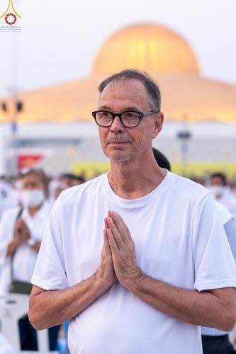 ภาพ No.121966:พิธีจุดประทีปถวายเป็นพุทธบูชา และบูชาธรรมมหาปูชนียาจารย์ พระมงคลเทพมุนี(สด จนฺทสโร) ในโครงการธรรมยาตรา กตัญญูบูชา มหาปูชนียาจารย์ พระมงคลเทพมุนี(สด จนฺทสโร) พระผู้ปราบมาร อนุสรณ์สถาน 7 แห่ง ปีที่ 12 วันที่ 31 มกราคม พ.ศ. 2567 ณ วัดพระธรรมกาย จ.ปทุมธานี