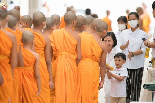 ภาพ No.84830:พิธีอธิษฐานพรรษา ของคณะสงฆ์ ในวันเข้าพรรษา แรม 1 ค่ำ เดือน 8 วันที่ 2 สิงหาคม พ.ศ. 2566 ณ โบสถ์พระไตรปิฎก วัดพระธรรมกาย ต.คลองสาม อ.คลองหลวง จ.ปทุมธานี