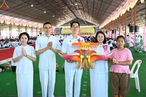 ภาพ No.172476:พิธีทอดกฐินเพื่อสร้าง "ลานเอนกประสงค์พญานาค 4 ตระกูล" วันที่ 15 พฤศจิกายน พ.ศ.2567 ณ พุทธอุทยานนานาชาติ อ.โพนพิสัย จ.หนองคาย