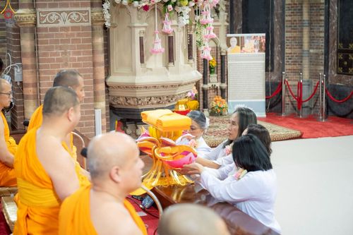 ภาพ No.271382:วันอาทิตย์ที่ 26 ตุลาคม พ.ศ. 2568 พิธีทอดกฐินสามัคคีวัดพระธรรมกายเนเธอร์แลนด์ กฐินเพื่อปฏิสังขรณ์ผนังรอบโบสถ์ อายุกว่า 135 ปี