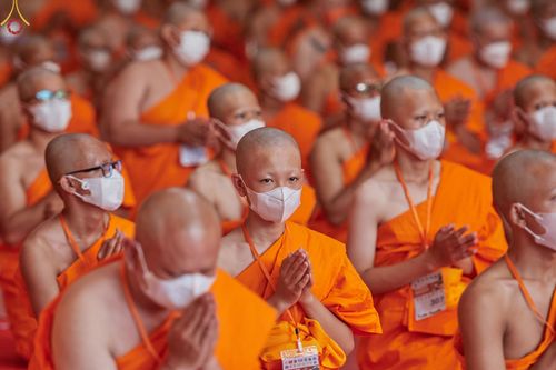 ภาพ No.67995:พิธีบรรพชาสามเณรธรรมทายาท ณ บรมพุทโธ ประเทศอินโดนีเซีย วันที่ 17 ธันวาคม พ.ศ. 2565