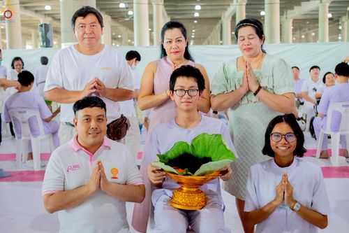 ภาพ No.228509:วันเสาร์ที่ 7 มิถุนายน พ.ศ. 2568 พิธีปลงผมโครงการอุปสมบทหมู่ธรรมทายาท ระดับอุดมศึกษา รุ่นที่ 52 ภาคฤดูฝน ณ วิหารคด 9 วัดพระธรรมกาย