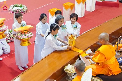 ภาพ No.174787:พิธีทอดกฐินสามัคคี ธรรมอุทยานบ้านแป้ง อำเภอพรหมบุรี จังหวัดสิงห์บุรี ในโครงการกฐินสามัคคีทั่วไทย 30,000 วัด บูชาธรรม 80 ปี หลวงพ่อธัมมชโย โดยคณะศิษยานุศิษย์วัดพระธรรมกาย วันที่ 26 ตุลาคม พ.ศ. 2567