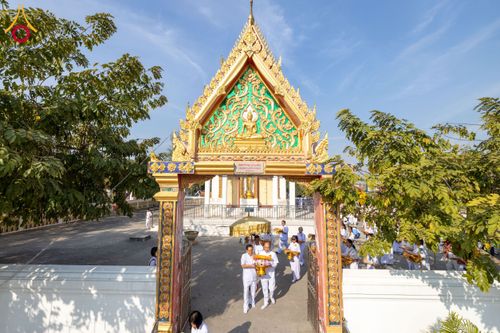 ภาพ No.204626:พิธีทอดผ้าป่าทำนุบำรุงศาสนสถาน ณ วัดเกิดการอุดม ตำบลคลองสาม อำเภอคลองหลวง จังหวัดปทุมธานี ในโครงการธรรมยาตรา กตัญญูบูชา มหาปูชนียาจารย์ พระมงคลเทพมุนี(สด จนฺทสโร) พระผู้ปราบมาร อนุสรณ์สถาน 7 แห่ง ปีที่ 13 วันที่ 30 มกราคม พ.ศ. 2568