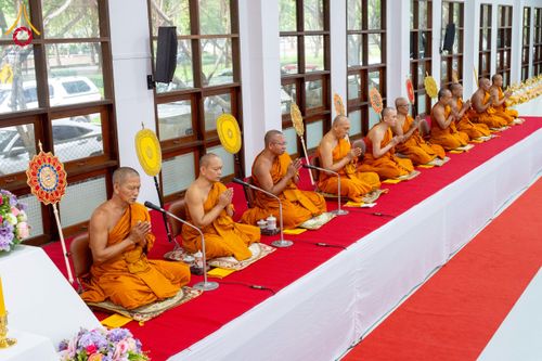 ภาพ No.227075:วันอังคารที่ 3 มิถุนายน พ.ศ. 2568 นายอำเภอคลองหลวง นำพสกนิกรรวมใจภักดิ์ สมเด็จพระนางเจ้าฯ พระบรมราชินี เนื่องในโอกาสวันเฉลิมพระชนมพรรษา ณ อาคารปลูกศรัทธา 2 วัดพระธรรมกาย อ.คลองหลวง จ.ปทุมธานี