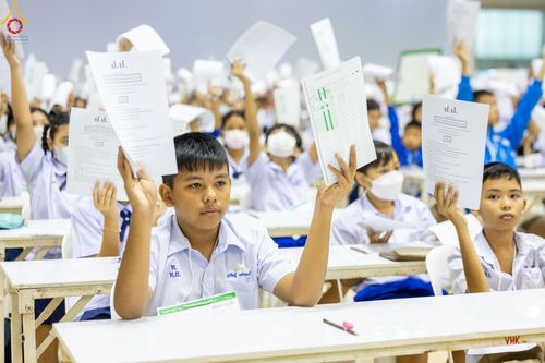 ภาพ No.104252:โครงการตอบปัญหาธรรมะทางก้าวหน้า ครั้งที่ 41 รอบชิงชนะเลิศระดับชาติ วันเสาร์ที่ 23 ธันวาคม พ.ศ. 2566 ณ ห้องแก้วสารพัดนึก วัดพระธรรมกาย จัดโดย ชมรมพุทธศาสตร์สากล