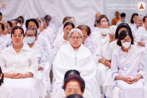 ภาพ No.247737:วันที่ 12-14 กันยายน พ.ศ. 2568 โครงการอบรม อุบาสกแก้ว อุบาสิกาแก้ว รุ่นที่ 1 ณ ศูนย์ปฏิบัติธรรมพระมงคลเทพมุนี อ.สองพี่น้อง จ.สุพรรณบุรี