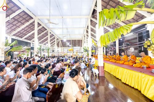 ภาพ No.162452:โครงการกฐินสามัคคีทั่วไทย 30,000 วัด  บูชาธรรม 80 ปี หลวงพ่อธัมมชโย  โดย คณะศิษยานุศิษย์วัดพระธรรมกาย ณ วัดลานตากฟ้า อ.นครชัยศรี จ.นครปฐม วันศุกร์ที่ 18 ตุลาคม พ.ศ. 2567
