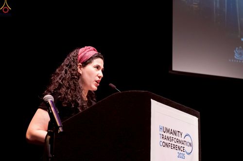 ภาพ No.249760:วันอาทิตย์ที่ 28 กันยายน พ.ศ. 2568 การปฏิบัติธรรมบูชาธรรม 108 ปี แห่งการบรรลุธรรมของหลวงปู่วัดปากน้ำ ได้จุดประทีปสันติภาพไปทั่วโลก และได้ร่วมเสวนาทางปัญญา เพื่อการขยายพระพุทธศาสนาวิชชาธรรมกายไปทั่วโลก  ในงาน HTC Newyork USA