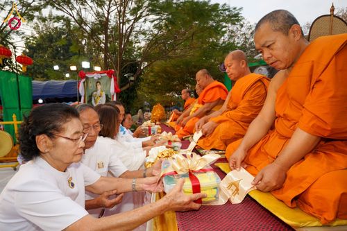 ภาพ No.206755:พิธีตักบาตรพระ 1,000 รูป ปืที่ 7 วันอาทิตย์ที่ 9 กุมภาพันธ์ พ.ศ. 2568 ณ วัดห้วยตองสัก อำเภอจอมทอง จังหวัดเชียงใหม่