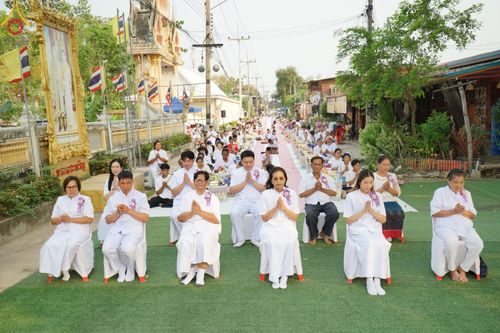 ภาพ No.135387:โครงการตักบาตรข้าวสารอาหารแห้งพระภิกษุสามเณร ๑,๐๐๐ รูป วันอังคารที่ ๙ เมษายน พ.ศ.๒๕๖๗ ณ ถนนหน้าที่ว่าการอำเภอคลองขลุง (เส้นเลียบแม่น้ำปิง) ตำบลคลองขลุง อำเภอคลองขลุง จังหวัดกำแพงเพชร