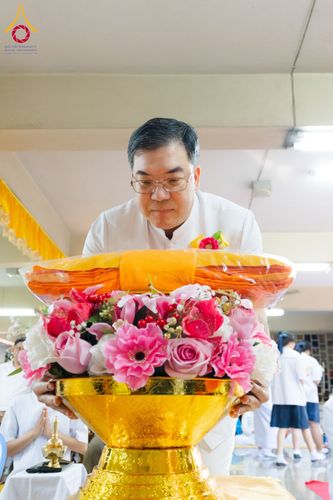 ภาพ No.196576:พิธีทอดผ้าป่าทำนุบำรุงศาสนสถาน ณ วัดไทยเจริญ ตำบลบางขุนกอง อำเภอบางกรวย จังหวัดนนทบุรี  ในโครงการธรรมยาตรา กตัญญูบูชา มหาปูชนียาจารย์ พระมงคลเทพมุนี(สด จนฺทสโร) พระผู้ปราบมาร อนุสรณ์สถาน 7 แห่ง ปีที่ 13 วันที่ 17 มกราคม พ.ศ. 2568