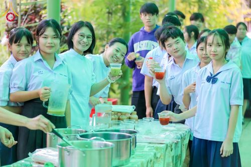 ภาพ No.183998:วันรวมพลังเด็กดี V-Star ผู้นำฟื้นฟูศีลธรรมโลก ประจำปี 2567 ณ ศูนย์ปฏิบัติธรรมลำปาง ต.บ้านเป้า อ.เมือง จ.ลำปาง วันที่ 26 พฤศจิกายน พ.ศ. 2567