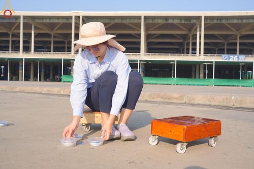 ภาพ No.59632:V.39 ทุ่มสุดใจ ธรรมชัย 80 ปี การเตรียมงาน การปฏิบัติงาน ของเจ้าหน้าที่หน่วยงานต่างๆ เพื่อพิธีฉลองอายุวัฒนมงคล 80 ปี หลวงพ่อธัมมชโย และรับถวายมหาสังฆทาน 10,000 กว่าวัดทั่วประเทศ ในวันคุ้มครองโลก จันทร์ที่ 22 เมษายน พ.ศ. 2567