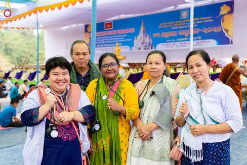 ภาพ No.127588:Photo Story ปฐมบรรพชาชาวพุทธมาร์มา Episode 2/5 วันที่ 6-7 กุมภาพันธ์ พ.ศ. 2567  โครงการบรรพชาครั้งประวัติศาสตร์ แห่งเทือกเขาจิตตะกอง  ครั้งแรกของชาวพุทธมาร์มา บังกลาเทศ บูชาธรรม 80 ปีหลวงพ่อธัมมชโย ณ วัดธัมจักร อรัญกุฏิ เมืองรัมการ์ คาร์กาชารี บังกลาเทศ