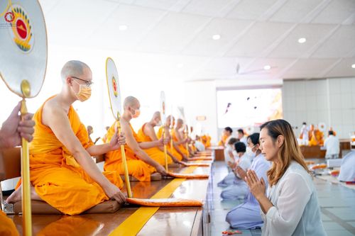 ภาพ No.85655:พิธีบุพเปตพลีครั้งที่ 138 ร่วมอุทิศบุญแด่หมู่ญาติที่ล่วงลับไปแล้ว และสืบทอดอายุพระพุทธศาสนา วันพุธที่ 16 สิงหาคม พ.ศ. 2566 (วันพระแรม 15 ค่ำ เดือน 8-8 ณ หอฉันคุณยายอาจารย์ฯ วัดพระธรรมกาย