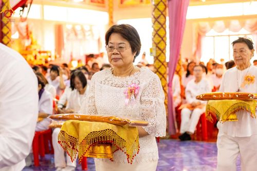 ภาพ No.203507:พิธีทอดผ้าป่าทำนุบำรุงศาสนสถาน ณ วัดตะเคียน ตำบลบางคูเวียง อำเภอบางกรวย จังหวัดนนทบุรี ในโครงการธรรมยาตรา กตัญญูบูชา มหาปูชนียาจารย์ พระมงคลเทพมุนี(สด จนฺทสโร) พระผู้ปราบมาร อนุสรณ์สถาน 7 แห่ง ปีที่ 13 วันที่ 29 มกราคม พ.ศ. 2568