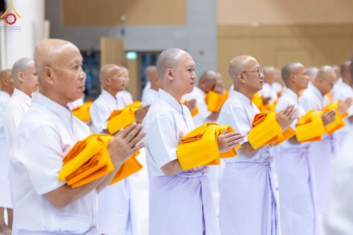 ภาพ No.217184:วันเสาร์ที่ 12 เมษายน พ.ศ. 2568 พิธีบรรพชา พิธีขอศีลและขอนิสสัย พิธีมอบบาตร ในโครงการอุปสมบทหมู่ บูชาธรรมหลวงพ่อธัมมชโย, โครงการธรรมทายาท ระดับอุดมศึกษา รุ่นที่ 52 ,  โครงการบวชพระนานาชาติ AEC & WAB CEO รุ่นที่ 4 ณ วัดพระธรรมกาย