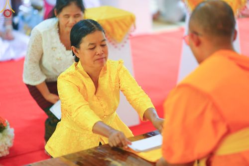 ภาพ No.97942:พิธีทอดกฐินสามัคคีทั่วไทย 5,000 วัด ณ ศูนย์ปฎิบัติธรรมแม่สรวย จ.เชียงราย วันที่ 19 พฤศจิกายน พ.ศ. 2566