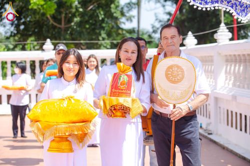 ภาพ No.173201:พิธีทอดกฐิน วัดช้างใหญ่ จ.พระนครศรีอยุธยา ในโครงการกฐินสามัคคีทั่วไทย 30,000 วัด บูชาธรรม 80 ปี หลวงพ่อธัมมชโย โดยคณะศิษยานุศิษย์วัดพระธรรมกาย วันที่ 2 พฤศจิกายน พ.ศ. 2567