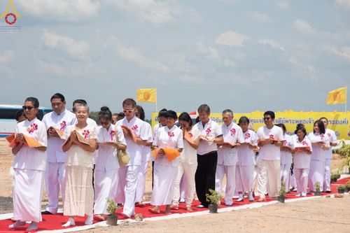 ภาพ No.144395:3 Bigboon 1.พิธีทอดผ้าป่าสถาปนาสังฆรัตนะปทุมเจดีย์ 2.พิธีประดิษฐานดอกบัวอนันต์นิรันดร์กาล 3.พิธีถวายมหาสังฆทานแด่คณะสงฆ์ทุกวัดในจังหวัดปัตตานี ณ ศูนย์อบรมเยาวชนจังหวัดปัตตานี วันอาทิตย์ที่ 14 กรกฎาคม พ.ศ. 2567