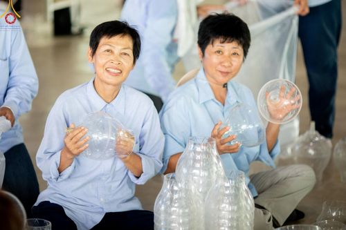 ภาพ No.211134:วันเสาร์ที่ 15 มีนาคม พ.ศ. 2568  การเตรียมงานของเจ้าหน้าที่ เพื่องานฉลองปทุมเจดีย์ ณ ศูนย์อบรมเยาวชนปัตตานี