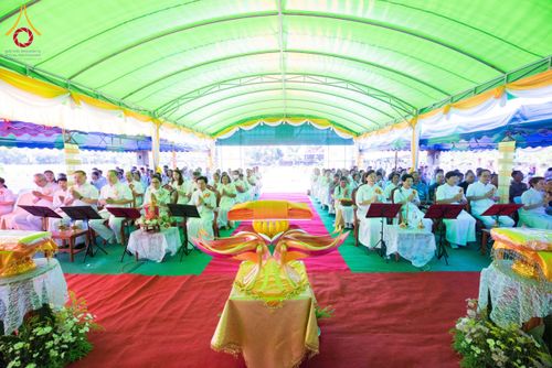 ภาพ No.175466:พิธีทอดกฐินสามัคคี ณ ศูนย์ปฏิบัติธรรมแก้วมงคลสกลนคร(หนองหาร) ต.ท่าแร่ อำเภอเมือง จังหวัดสกลนคร วันที่ 15 พฤศจิกายน พ.ศ. 2567