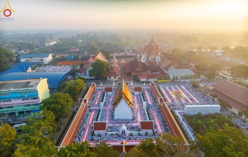 ภาพ No.197631:พิธีตักบาตรพระธรรมยาตรา ณ อนุสรณ์สถานลำดับที่ 4 สถานที่เกิดด้วยกายธรรม วัดโบสถ์(บน) ต.บางคูเวียง จ.นนทบุรี ในโครงการธรรมยาตรา กตัญญูบูชา มหาปูชนียาจารย์ พระมงคลเทพมุนี(สด จนฺทสโร) พระผู้ปราบมาร อนุสรณ์สถาน 7 แห่ง ปีที่ 13 วันที่ 19 มกราคม พ.ศ. 2568