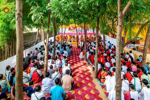 ภาพ No.176106:พิธีทอดผ้าป่าสมทบกฐิน ณ วัดพุทธคยา บานา วิหาร เมืองคยา รัฐพิหาร ประเทศอินเดีย โดยมูลนิธิธรรมกาย ในนามหลวงพ่อธัมมชโย  วันที่ 12 พฤศจิกายน พ.ศ. 2567