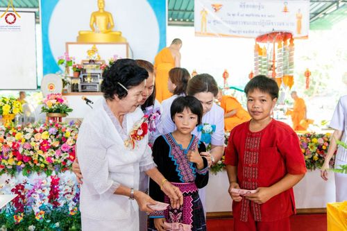 ภาพ No.95200:พิธีทอดกฐินสามัคคี ศูนย์อบรมเยาวชนและปฏิบัติธรรมจังหวัดน่าน วันที่ 15 พฤศจิกายน พ.ศ. 2566
