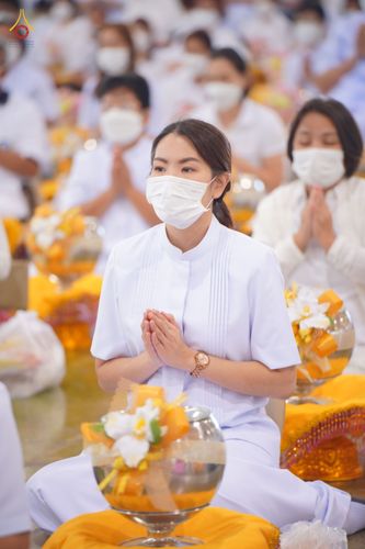 ภาพ No.76631:พิธีถวายโคมมาฆประทีป น้อมถวายเป็นพุทธบูชา แด่คณะพระภิกษุ สามเณร วัดพระธรรมกาย วันที่ 25 กุมภาพันธ์ พ.ศ. 2566