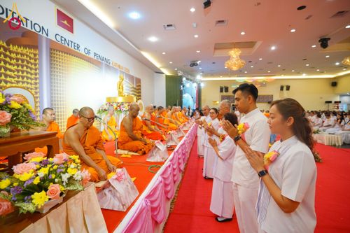 ภาพ No.173852:พิธีทอดกฐิน วัดภาวนาปีนัง ประเทศมาเลเซีย วันที่ 31 ตุลาคม พ.ศ. 2567