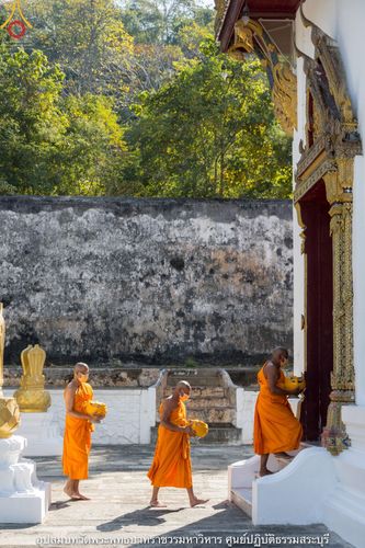 ภาพ No.40110:พิธีตัดปอยผม ปลงผม ขอขมารับผ้าไตรและพิธีบรรพชา ในโครงการอุปสมบท บูชาธรรมมหาปูชนียาจารย์ ประจำปี 2564 ชุดที่ 9