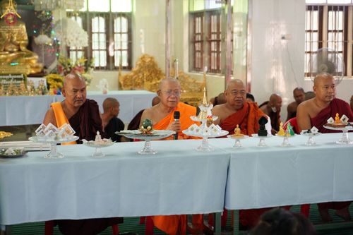 ภาพ No.57407:ประมวลภาพพิธีประดิษฐานพระบรมสารีริกธาตุพระเจดีย์ราชาธิราชมุนี ณ วัดอองเซยามิน ประเทศเมียนมาร์