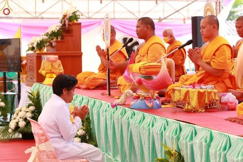 ภาพ No.57034:ประมวลภาพพิธีทอดกฐินสามัคคี ณ ศูนย์ปฏิบัติธรรมสวนผึ้ง (วันที่ 30 ตุลาคม พ.ศ. 2565)