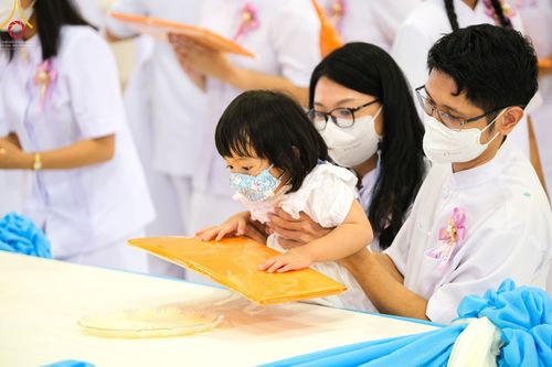 ภาพ No.46860:ประมวลภาพพิธีทอดผ้าป่าธรรมชัย ณ วัดพระธรรมกาย (5 มิถุนายน พ.ศ. 2565)