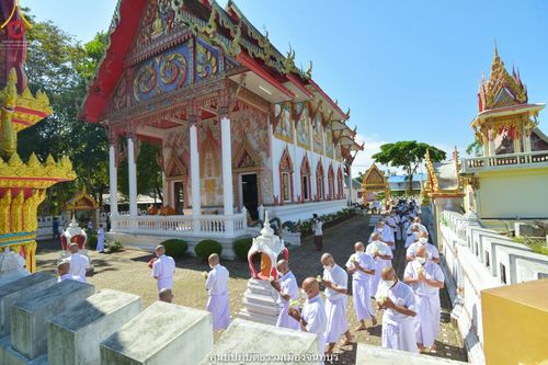 ภาพ No.39812:พิธีตัดปอยผม ปลงผม ขอขมารับผ้าไตรและพิธีบรรพชา ในโครงการอุปสมบท บูชาธรรมมหาปูชนียาจารย์ ประจำปี 2564 ชุดที่ 6