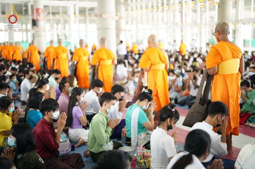 ภาพ No.52070:ประมวลภาพพิธีตักบาตรมิตรภาพไทย-เมียนมาร์ 105 รูป ณ วัดพระธรรมกาย