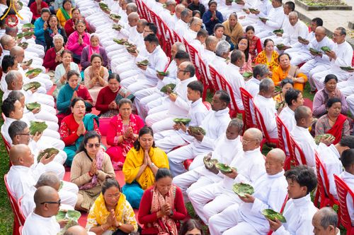 ภาพ No.313348:วันพุธที่ 11 มีนาคม พ.ศ. 2569 พิธีตัดปอยผมโครงการบรรพชาสามเณร  ณ วัดอเชศวร (Aksheswar Mahavihar) ประเทศเนปาล