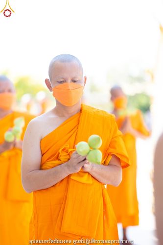 ภาพ No.40206:พิธีตัดปอยผม ปลงผม ขอขมารับผ้าไตรและพิธีบรรพชา ในโครงการอุปสมบท บูชาธรรมมหาปูชนียาจารย์ ประจำปี 2564 ชุดที่ 10