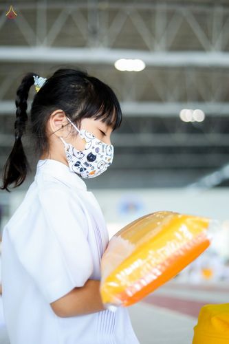 ภาพ No.44230:ประมวลภาพพิธีเวียนประทักษิณ, พิธีวันทาพระมหาธรรมกายเจดีย์ และพิธีขอขมารับผ้าไตร โครงการบวชภาคฤดูร้อน พ.ศ. 2565