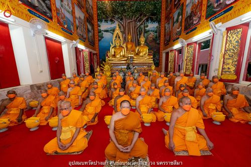 ภาพ No.39897:พิธีตัดปอยผม ปลงผม ขอขมารับผ้าไตรและพิธีบรรพชา ในโครงการอุปสมบท บูชาธรรมมหาปูชนียาจารย์ ประจำปี 2564 ชุดที่ 7