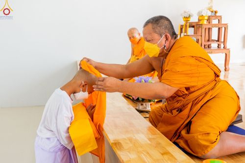 ภาพ No.44611:ประมวลภาพพิธีบรรพชา โครงการบรรพชาสามเณรฟื้นฟูพระพุทธศาสนาทั่วไทย ณ ศูนย์ปฎิบัติธรรมสมุทรปราการ