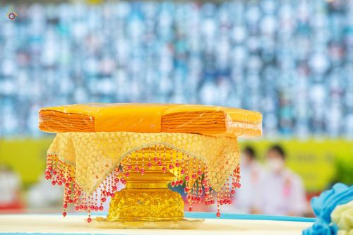 ภาพ No.38775:พิธีทอดกฐินสามัคคี ณ สภาธรรมกายสากล วัดพระธรรมกาย