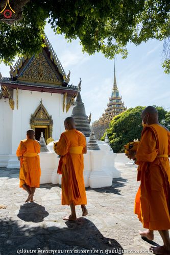 ภาพ No.40113:พิธีตัดปอยผม ปลงผม ขอขมารับผ้าไตรและพิธีบรรพชา ในโครงการอุปสมบท บูชาธรรมมหาปูชนียาจารย์ ประจำปี 2564 ชุดที่ 9