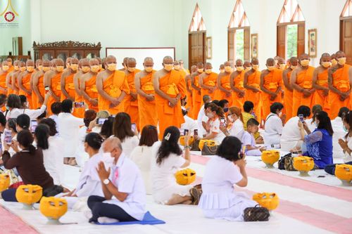 ภาพ No.48066:ประมวลภาพพิธีเวียนประทักษิณ และบรรพชาอุปสมบท รุ่นเข้าพรรษา ปี 2565