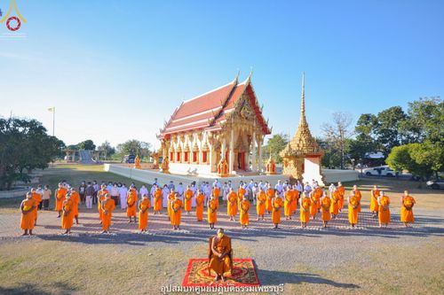 ภาพ No.40704:พิธีตัดปอยผม ปลงผม ขอขมารับผ้าไตรและพิธีบรรพชา ในโครงการอุปสมบท บูชาธรรมมหาปูชนียาจารย์ ประจำปี 2564 ชุดที่ 15