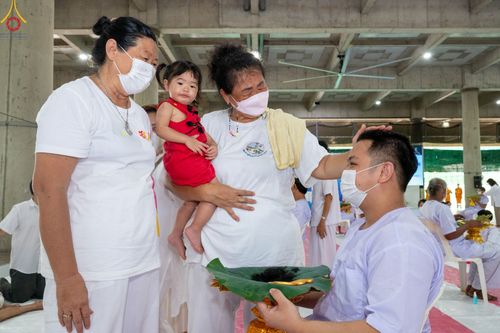 ภาพ No.47485:ประมวลภาพพิธีตัดปอยผม โครงการบรรพชาอุปสมบทหมู่ รุ่นเข้าพรรษา 2565